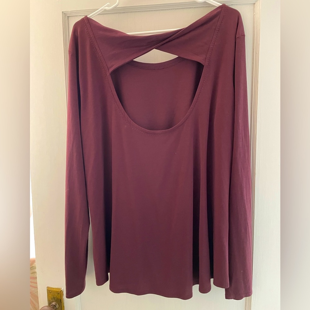 Athleta open-back XL long-sleeve in wine/burgundy